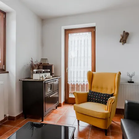 Lioda Roccia Apartment