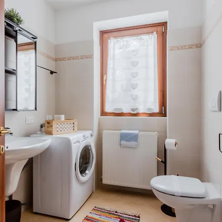 Lioda Roccia Apartment Masarie